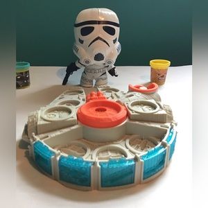 Star Wars Storm Trooper Vinyl Plush & Millennium Falcon Play Doh Mold